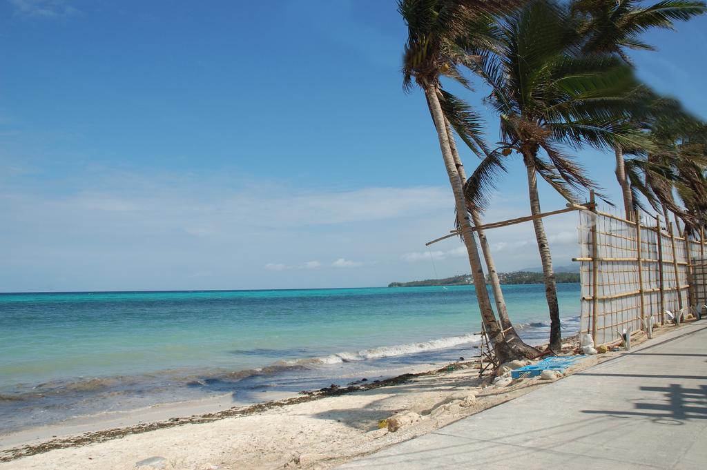 Bolabog Beach Resort Balabag  外观 照片