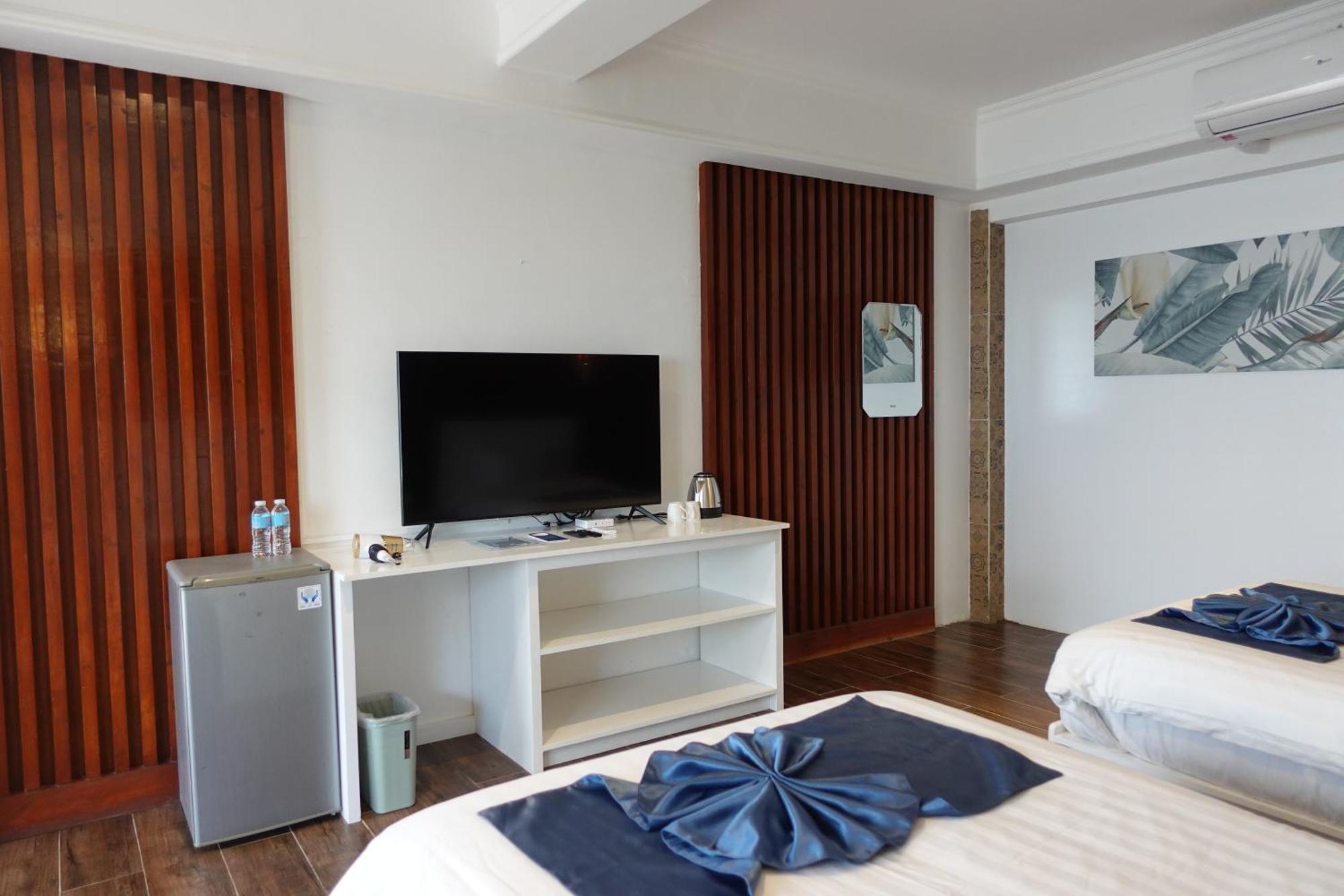 Bolabog Beach Resort Balabag  外观 照片